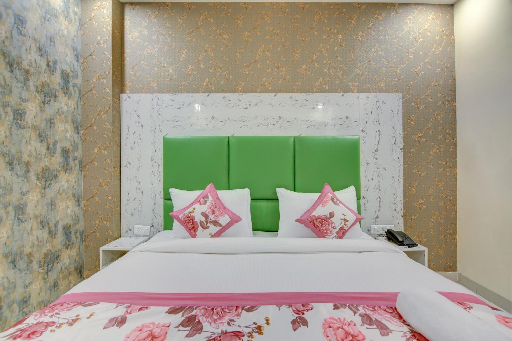 Hotel Smart Signature By Smart Group 新德里 外观 照片