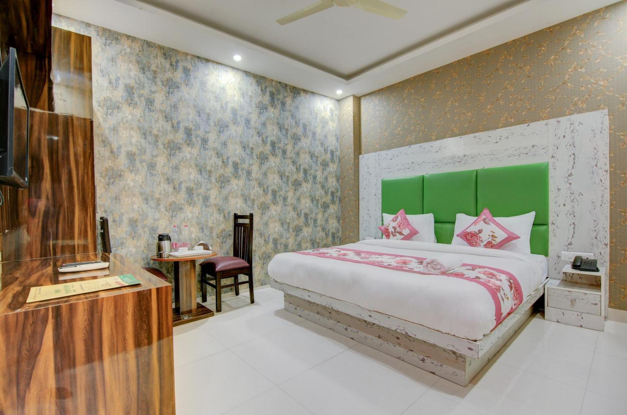 Hotel Smart Signature By Smart Group 新德里 外观 照片